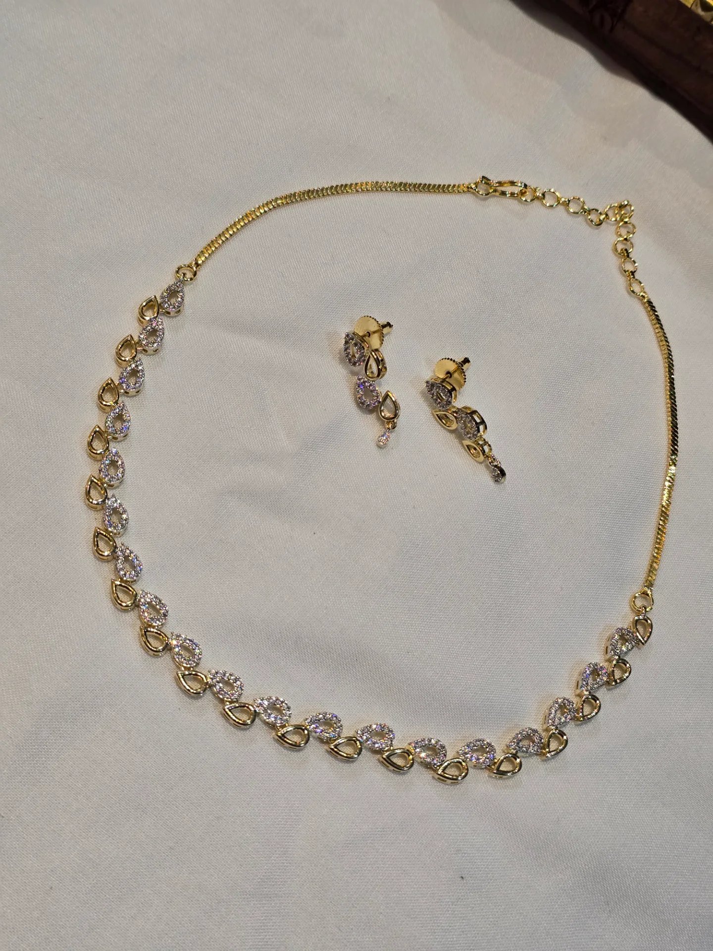 Tear Drop Necklace set